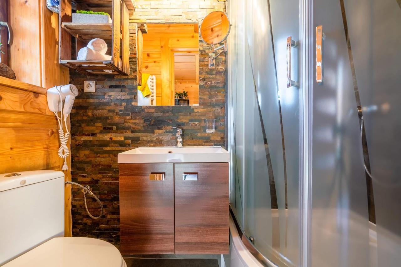 Domki Widokowe Wooden Luxury Chalet & Jacuzzi Zab Ngoại thất bức ảnh