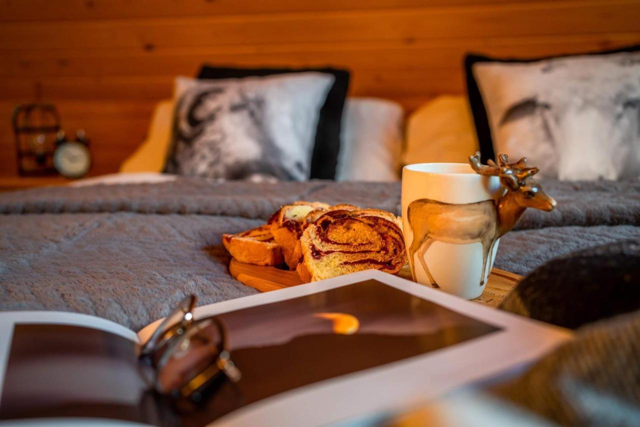 Domki Widokowe Wooden Luxury Chalet & Jacuzzi Zab Ngoại thất bức ảnh